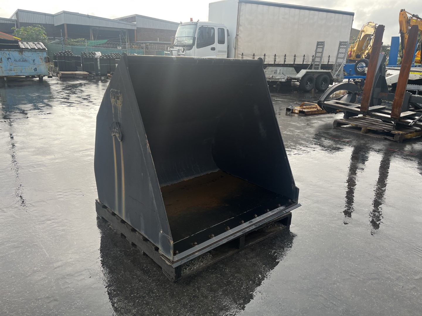 1370mm Wide Kibble BucketCAT 908 atlasheavyengineering AU